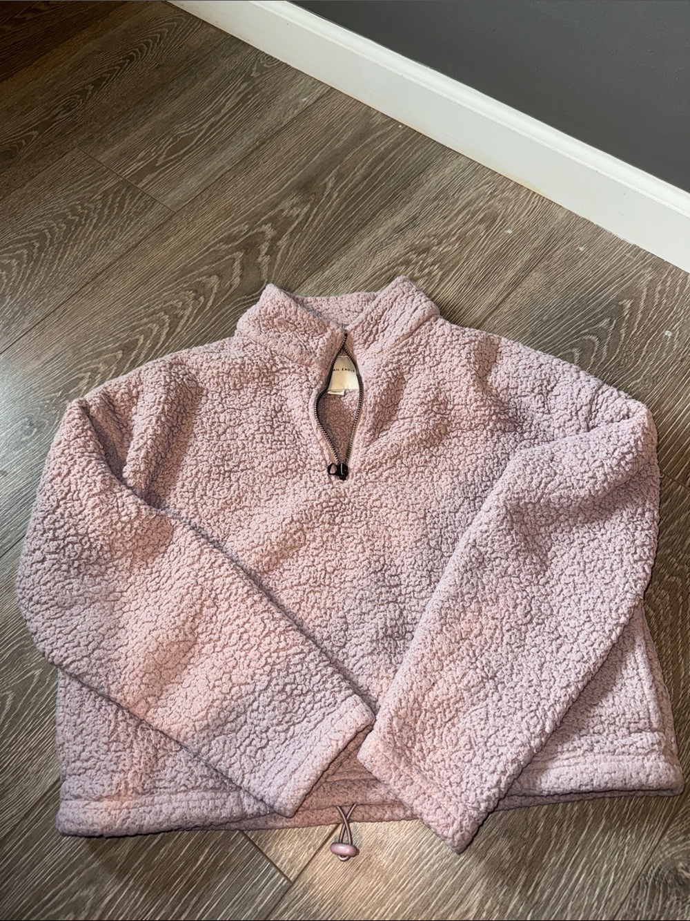 American Eagle Women’s Cropped Pink Sherpa Pullover Jacket
